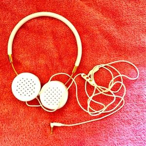 COPY - Friends white and rose gold headphones
